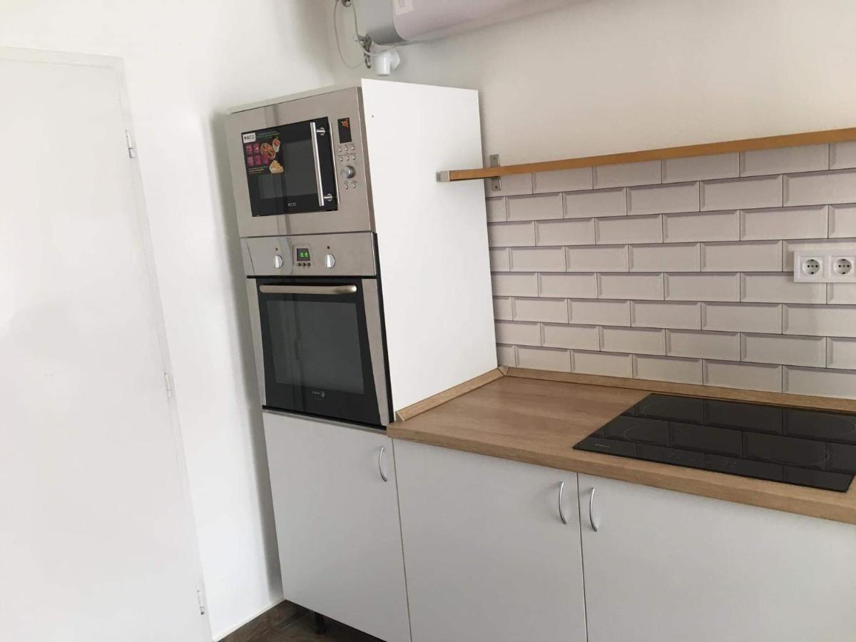 Cuki Apartmanok Dombóvár Exterior foto