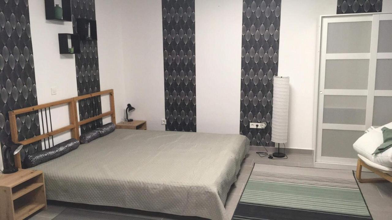 Cuki Apartmanok Dombóvár Exterior foto