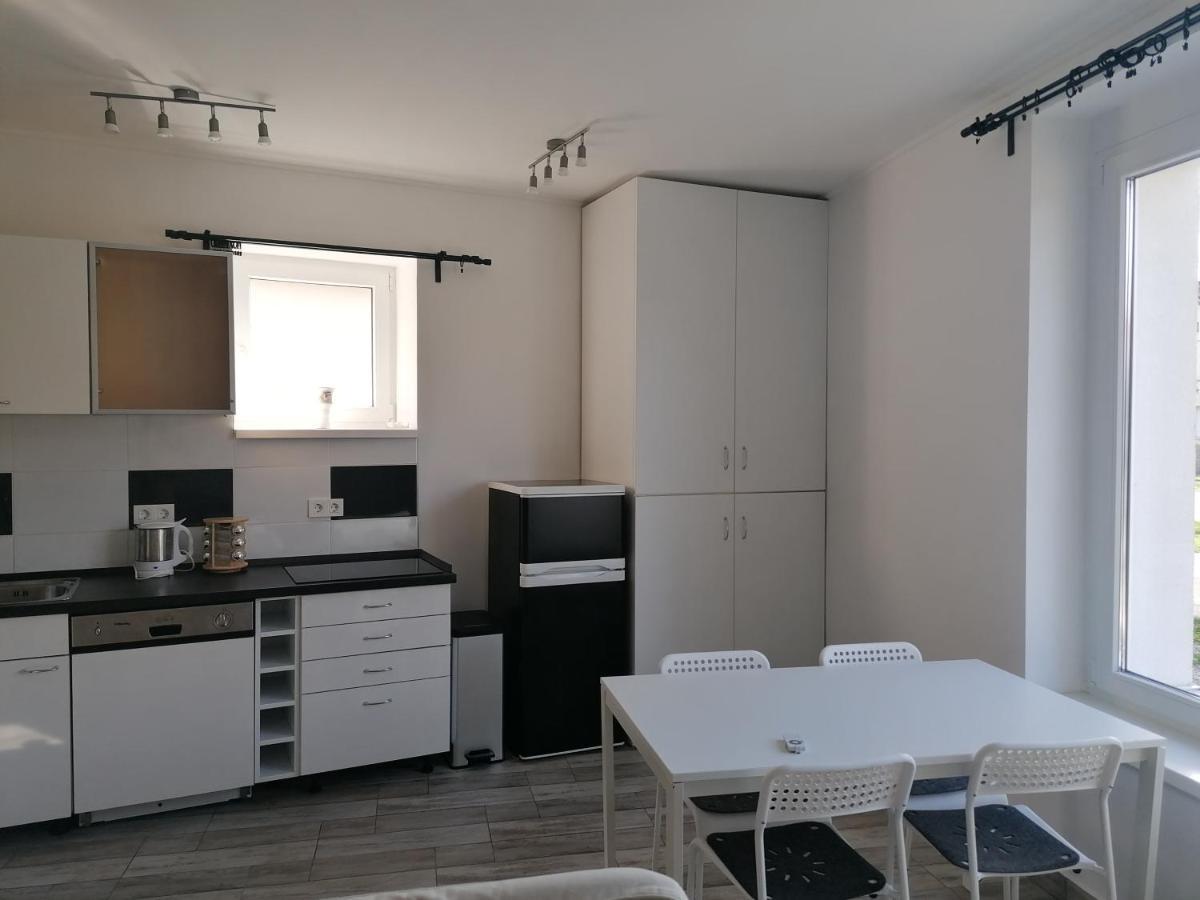 Cuki Apartmanok Dombóvár Exterior foto